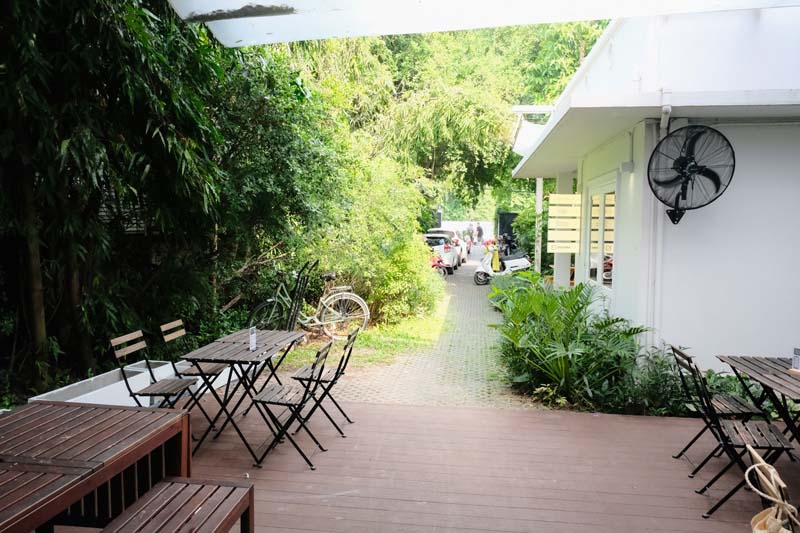 Yellow Lane Cafe