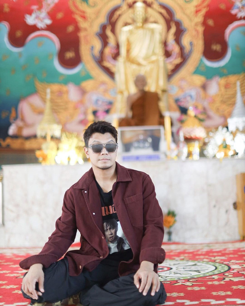 หนุ่ม กะลา