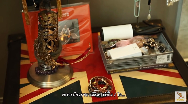 ตู้เสื้อผ้า