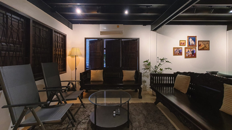 รีโนเวทบ้านครึ่งปูนครึ่งไม้ ห้องรรับแขก