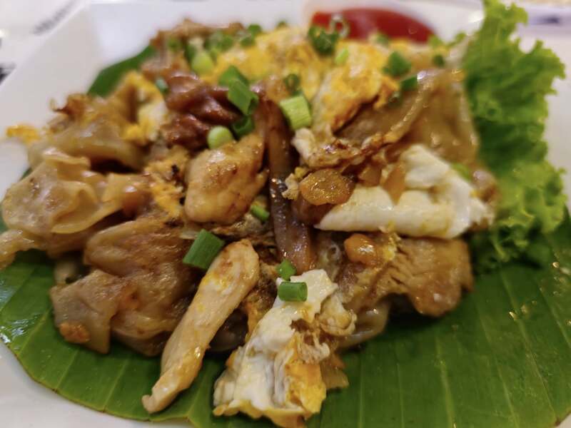 ผัดไทยพานหิน จ.ภูเก็ต