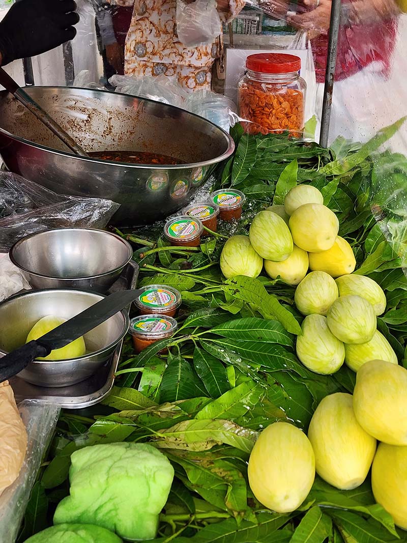 ร้านแม่กิมล้วน มะม่วงน้ำปลาหวาน ซอยพัทยากลาง 7