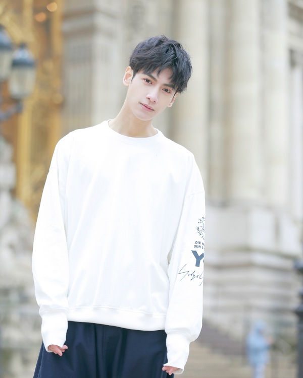 หลัวอวิ๋นซี luo yunxi
