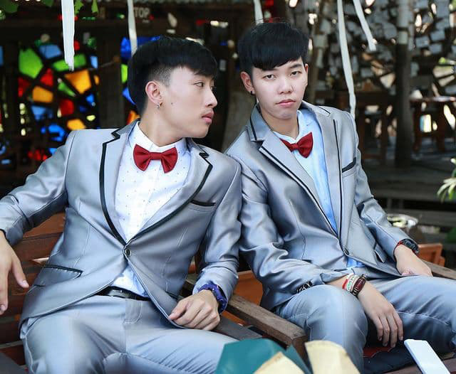 นักร้องลูกทุ่งชาย