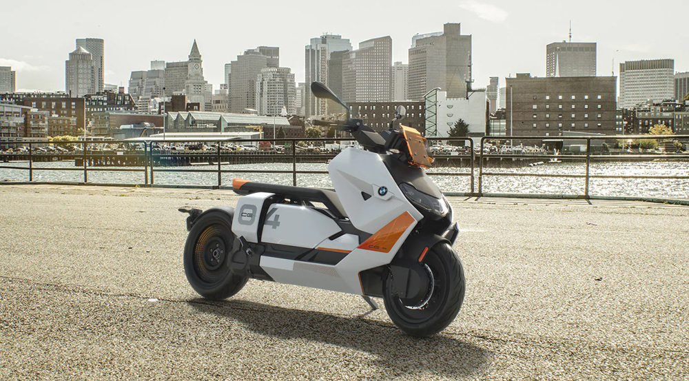 BMW CE 04