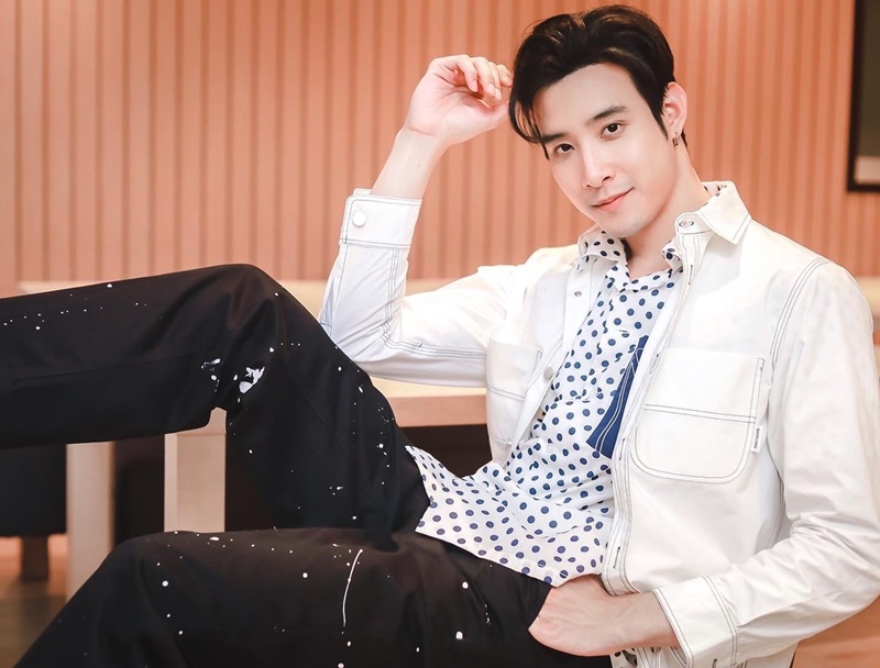 เมฆ จุติ