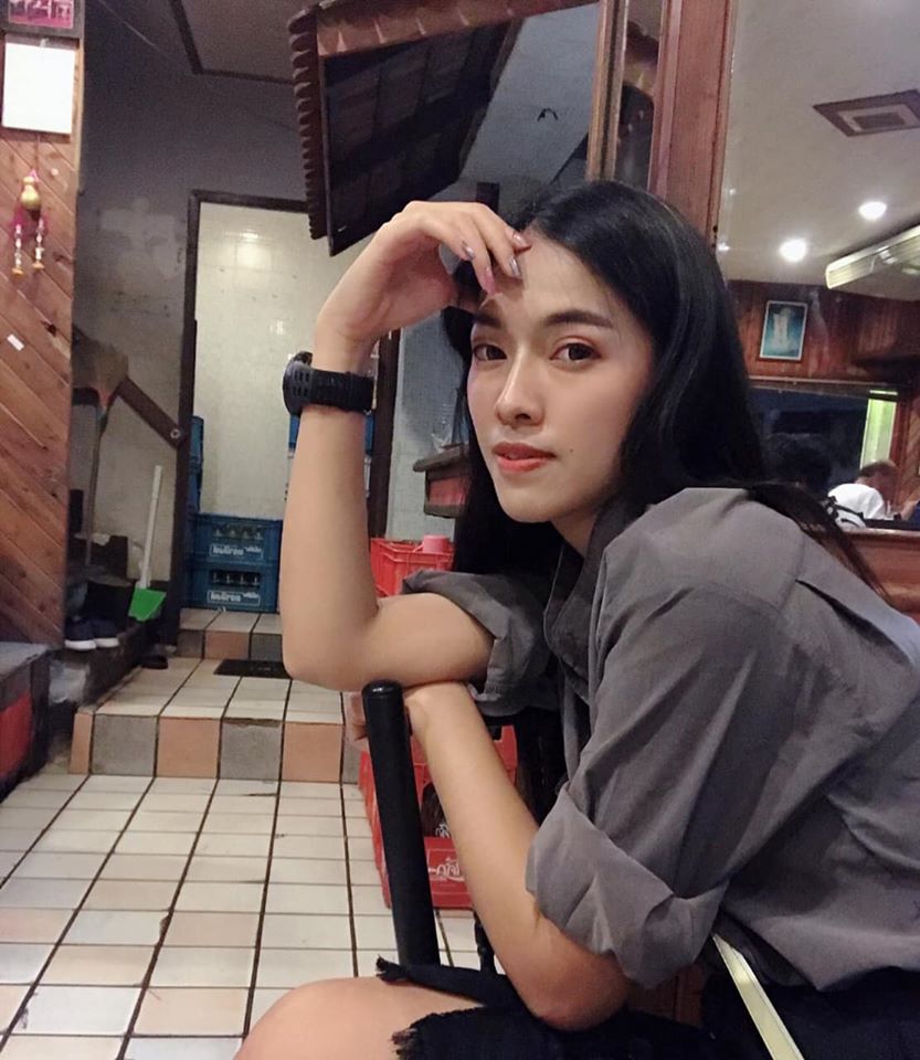 หญิงเป๋อ