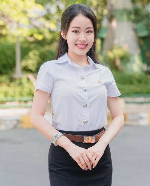 เซียงเซียง พรสรวง ประวัตินักแสดงดาวรุ่ง ความสามารถโดดเด่น เจ้าของบท พู่ ในซีรีส์ ทิชา