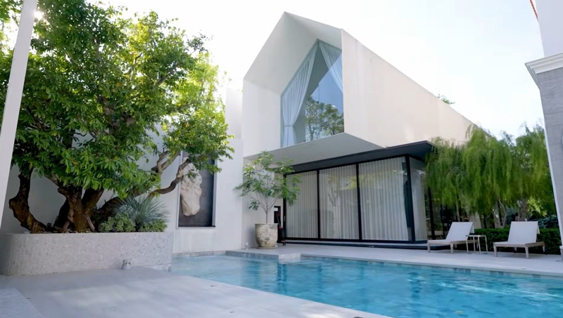 บ้านใหม่ เนย โชติกา