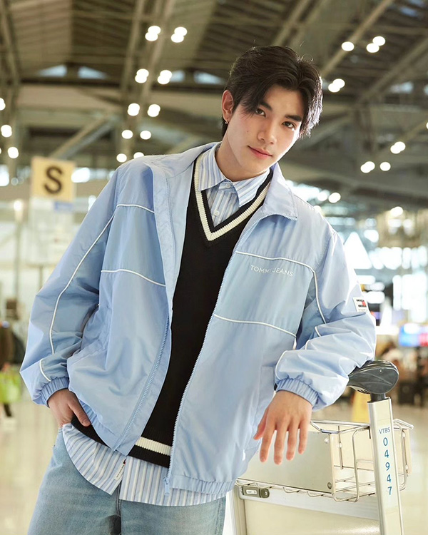 โฟร์ท ณัฐวรรธน์