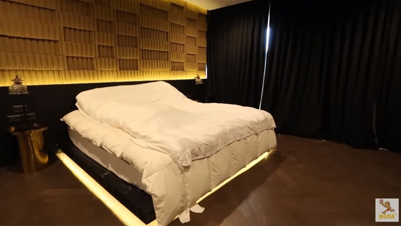 บ้านโอ๊ต ปราโมทย์