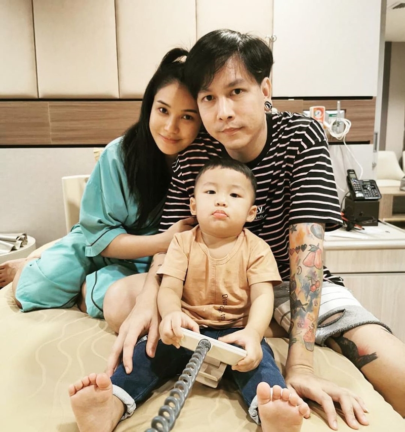 ชมพู่ ก่อนบ่าย