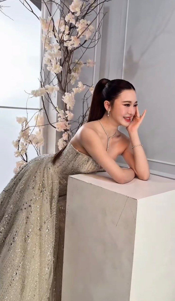 มายด์ ณภศศิ ลองชุดเจ้าสาวครั้งแรก คนแห่แซวเมื่อไหร่จะแต่งจริง