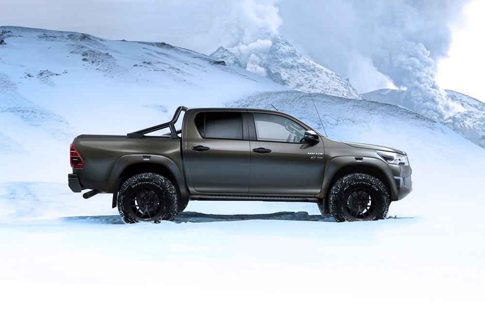 Toyota Hilux AT35