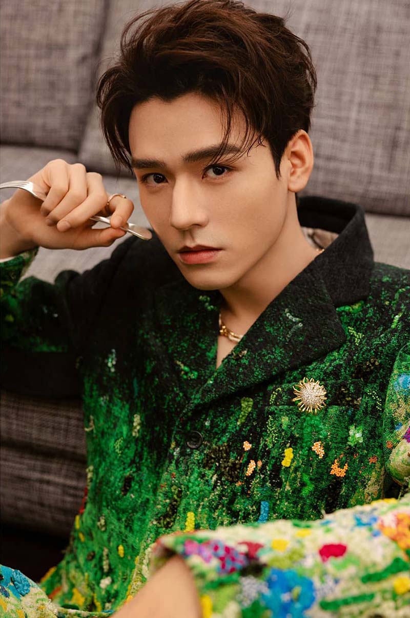 กงจวิ้น Gongjun
