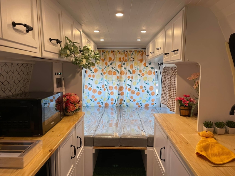 รถบ้าน Camper Van