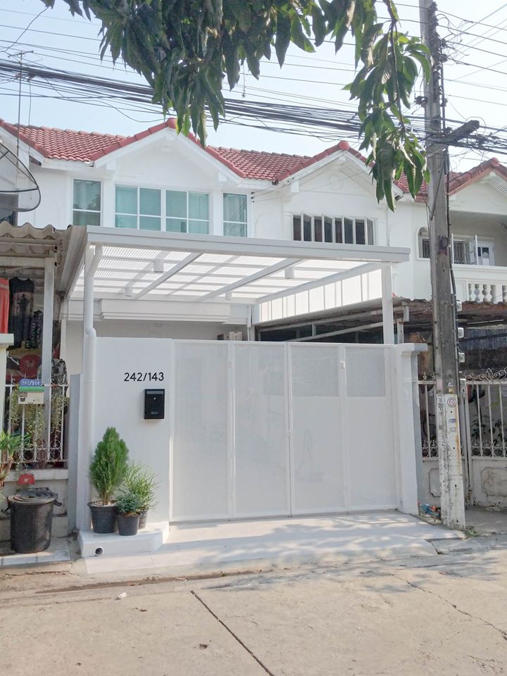 รีโนเวททาวน์เฮ้าส์