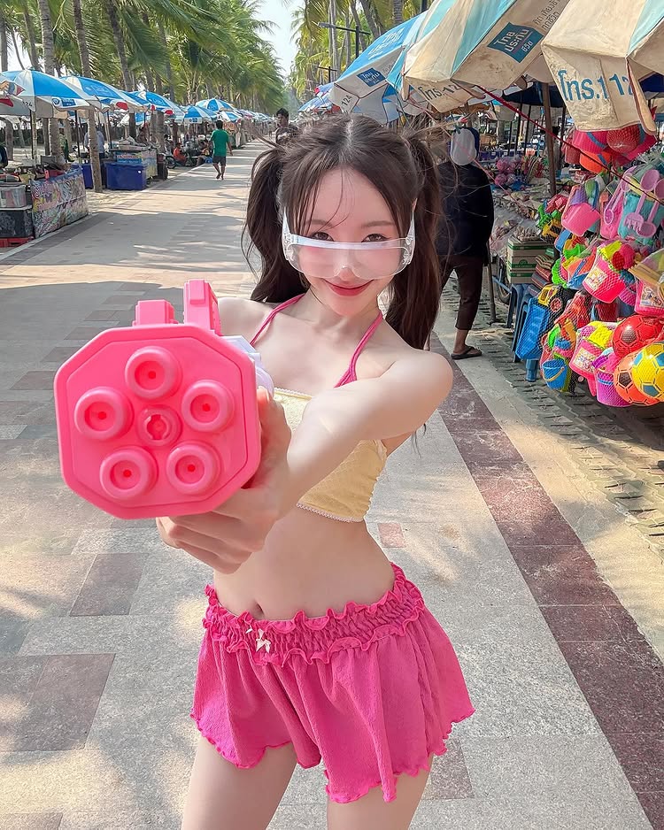 พิมพ์ กรกนก