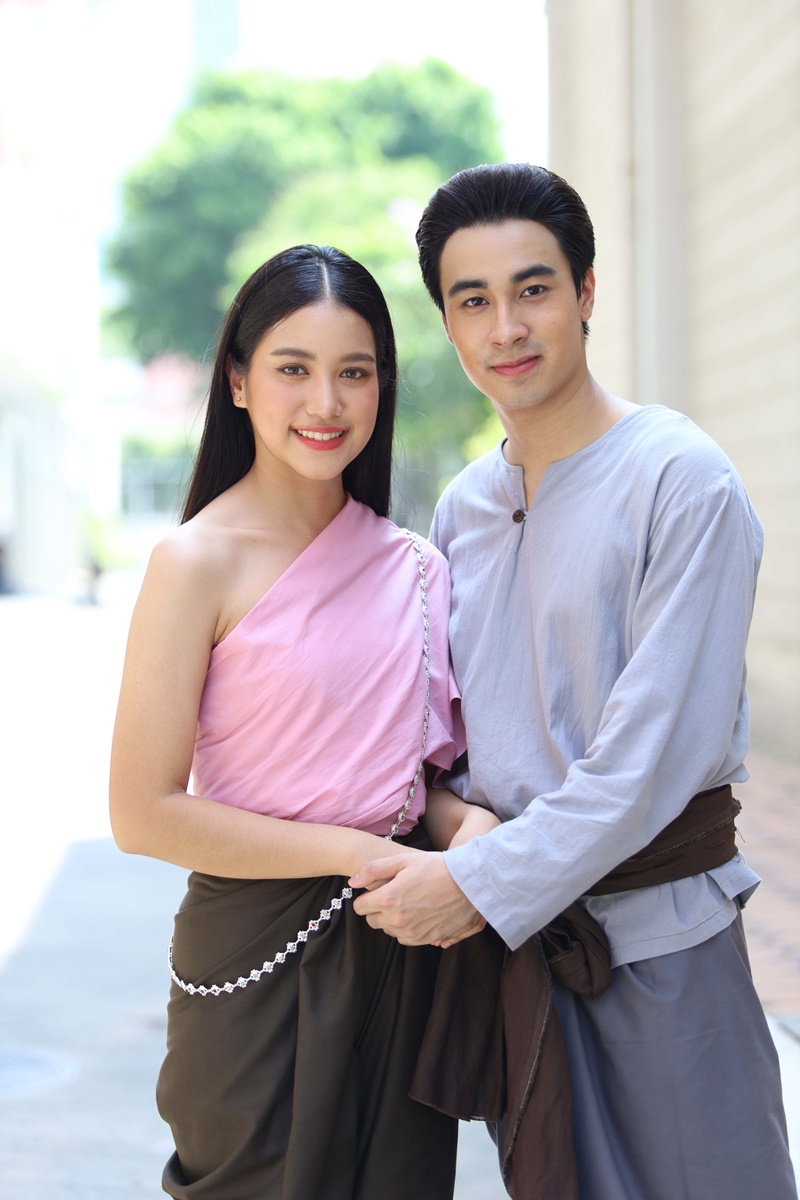 เจาะเวลาหาผู้ใหญ่