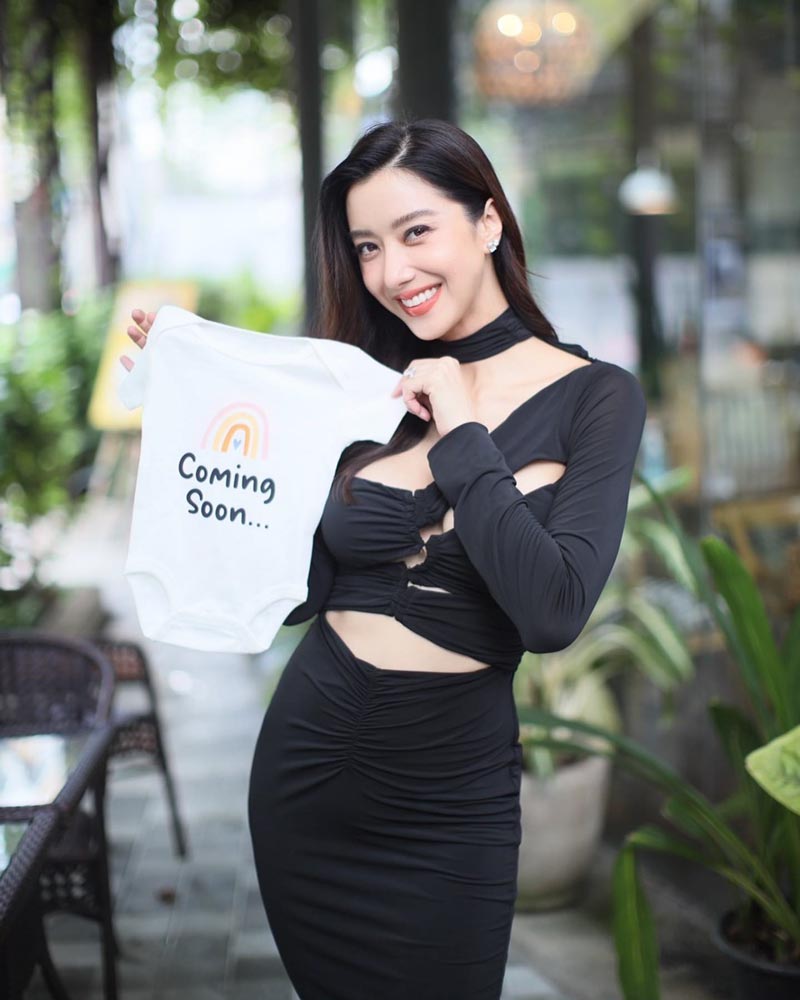 ภาพจาก Instagram apitsada