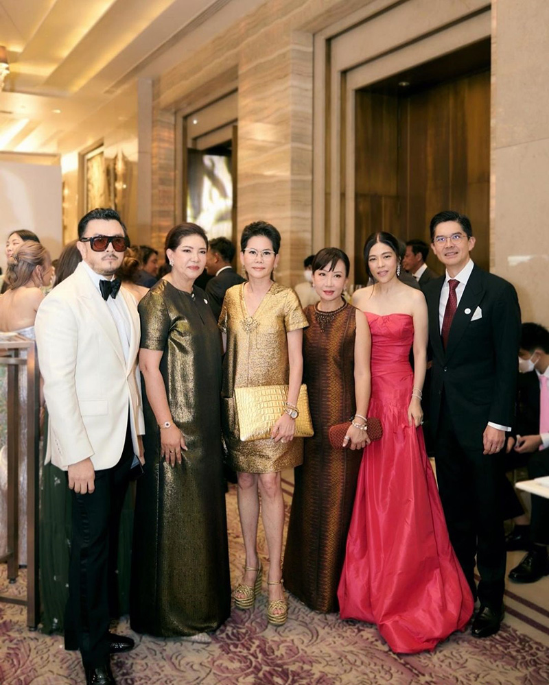 บรรยากาศงานแต่ง ก้อง กรุณ ฉลองวิวาห์ ปรางค์ อภินรา ดารา ไฮโซ มาเพียบ