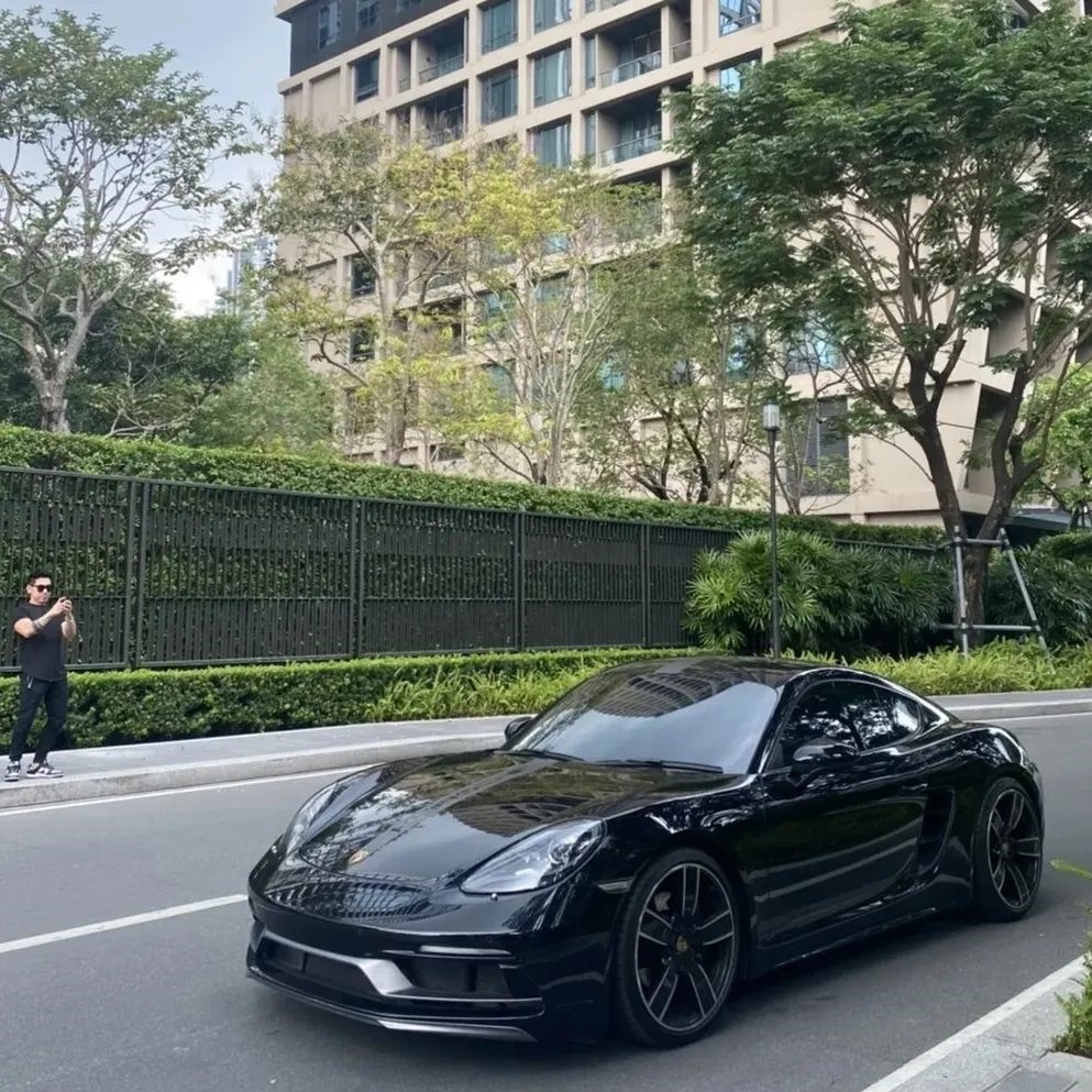 ดีเจเพชรจ้า
