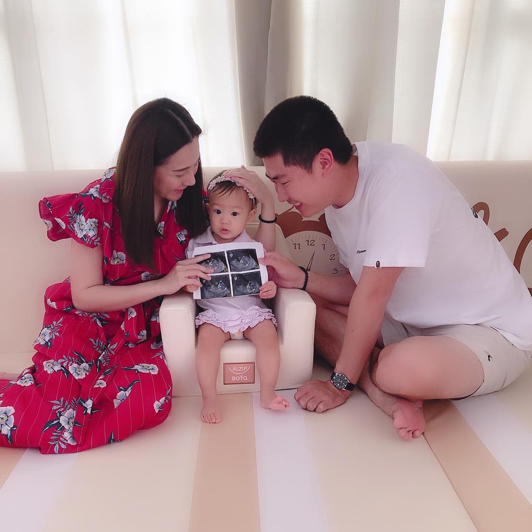 เอ็ม บุษราคัม ท้อง