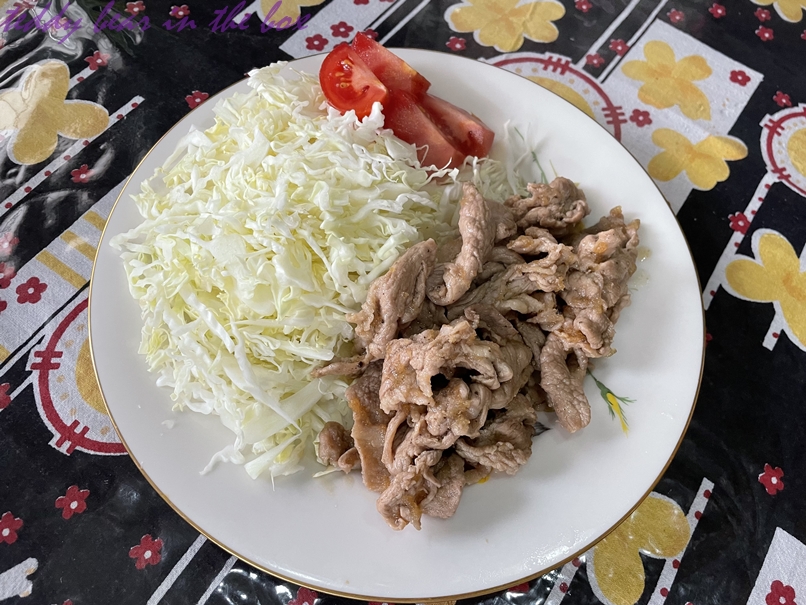 หมูผัดซอส