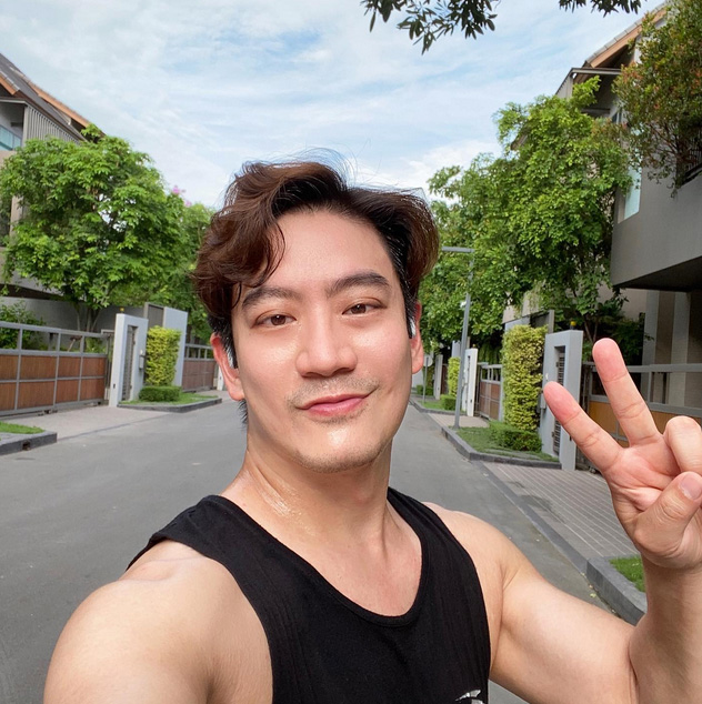 หมอโอ๊ค สมิทธิ์