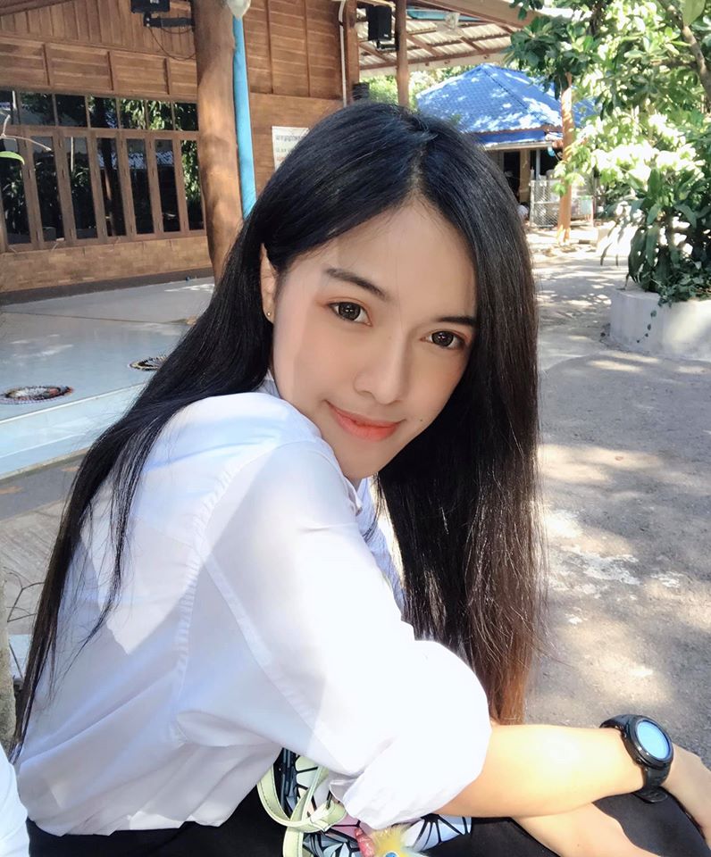 หญิงเป๋อ