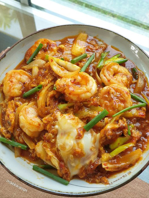 กุ้งผัดผงกะหรี่