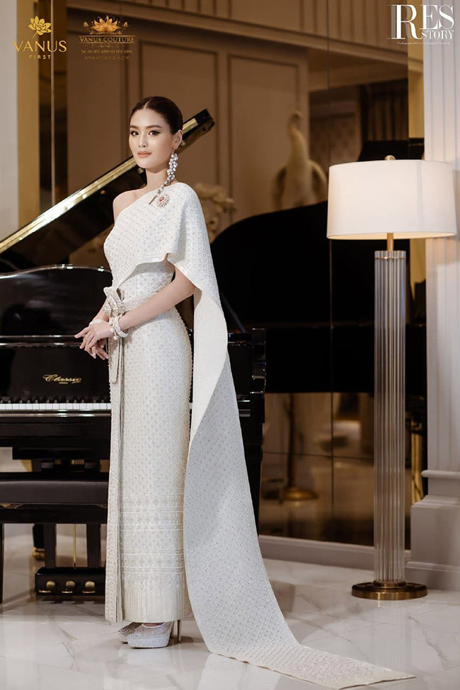 ชุดแต่งงาน, กร ษิภูตา