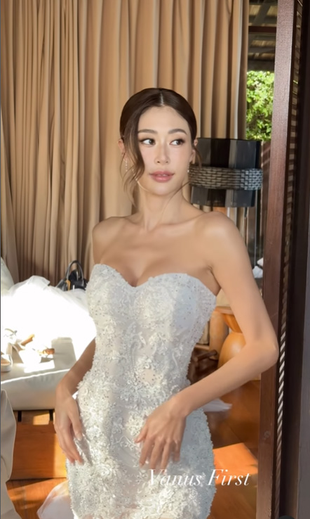 ยิปซี คีรติ ชุดแต่งงาน