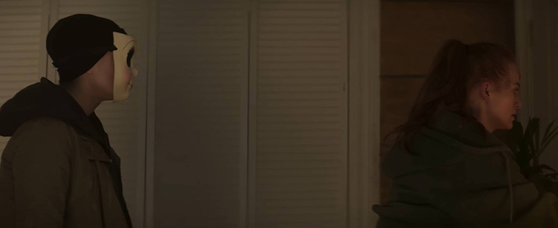 ฆาตกรหน้ากากใน The Strangers: Chapter 2 ไล่ล่าผู้รอดชีวิต