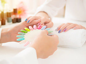 สีเล็บมงคล 12 ลัคนาราศี เดือนมกราคม 2569 เสริมดวงให้ยิ่งปัง