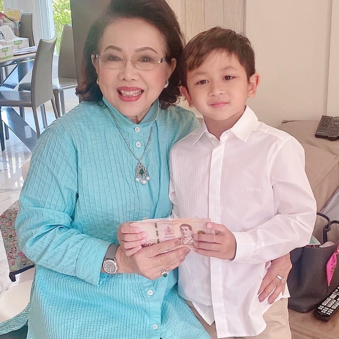 เป้ย ปานวาด แม่สามี