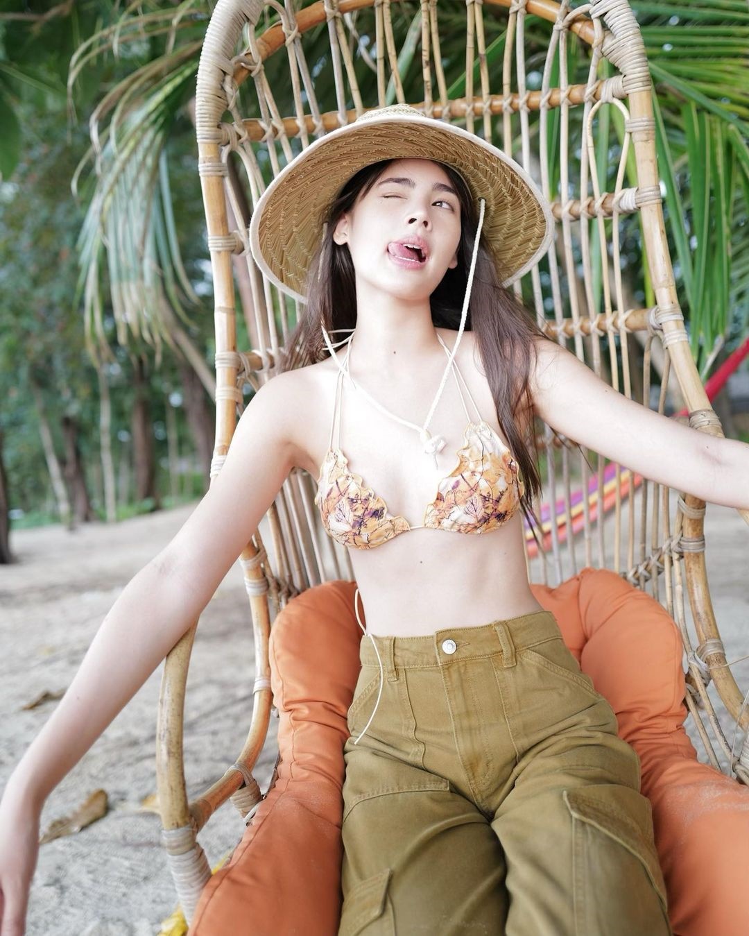 ญาญ่า อุรัสยา 