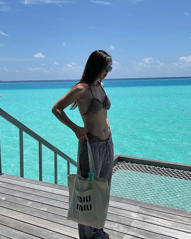 บัว นลินทิพย์