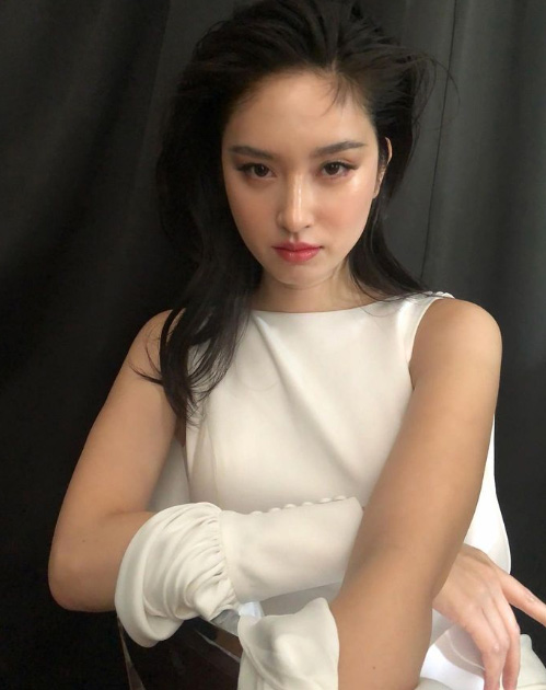 ปอย ตรีชฎา ประวัติ