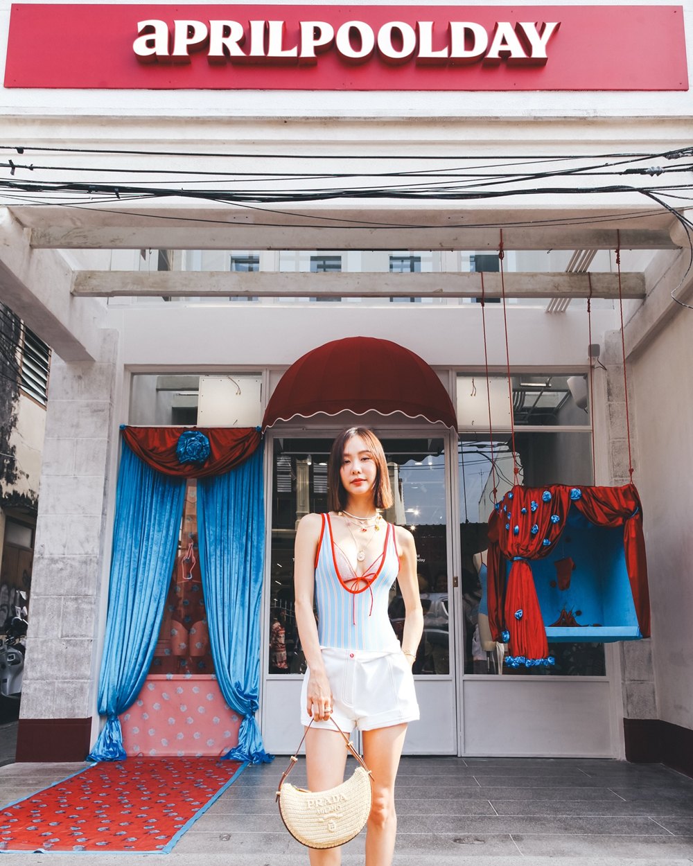 เต้ย จรินทร์พร นุ่งชุดว่ายน้ำแหวกอึ๋ม ซัมเมอร์นี้ฮอตใจละลาย 