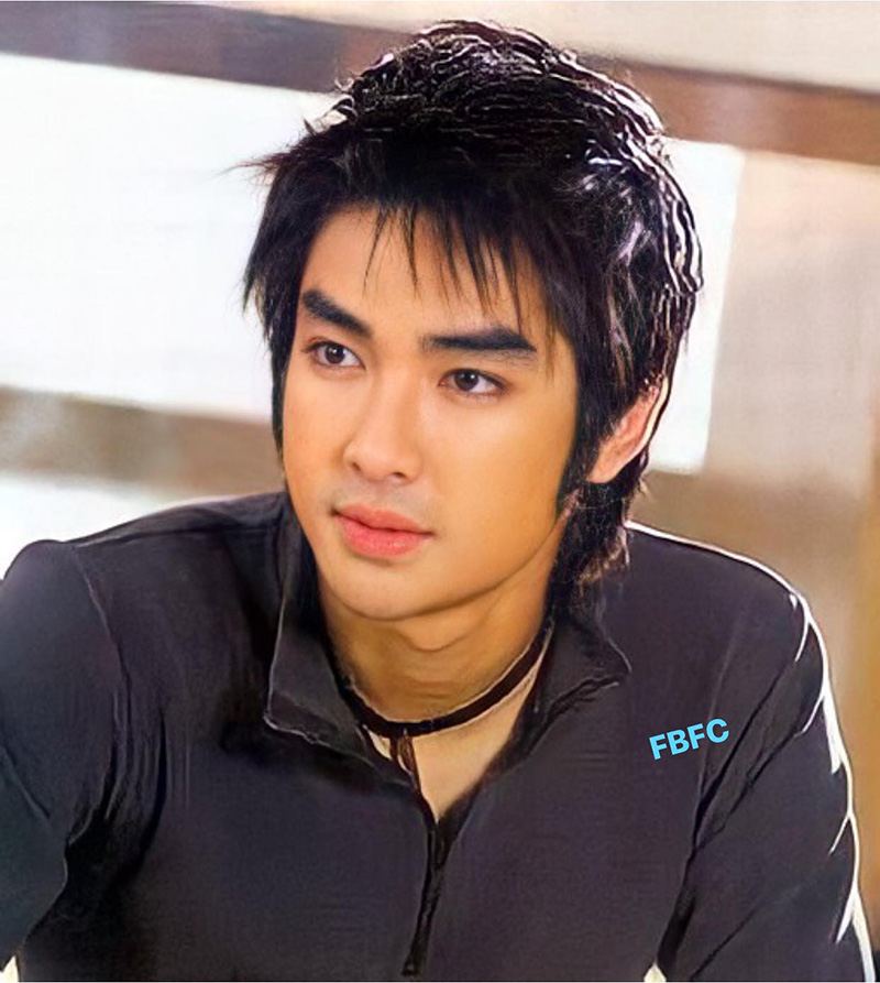 บิ๊ก D2B ประวัติ