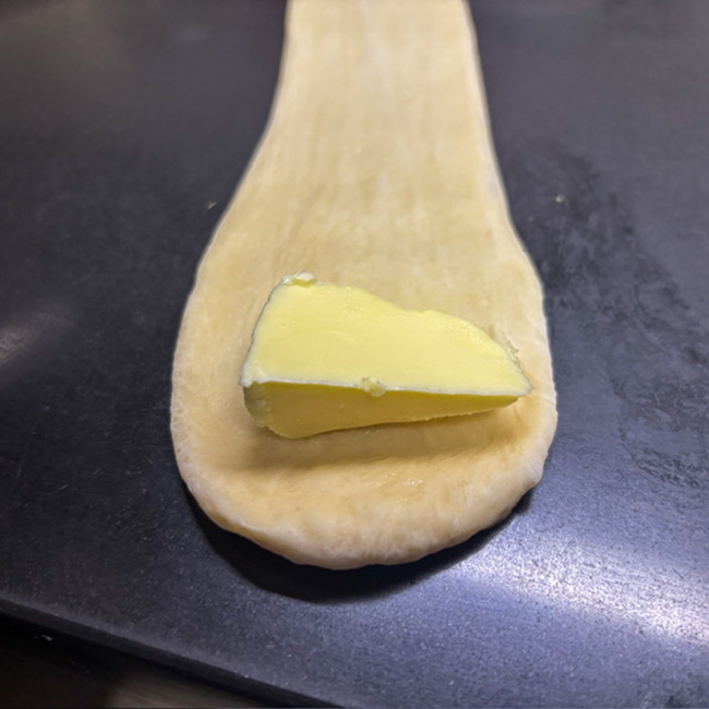 สูตรขนมปังเกลือแครกเกอร์ หรือ Craquelin Shio Pan เมนูขนมปัง ขนมปังเกลือ ชิโอะปัง สูตรขนม