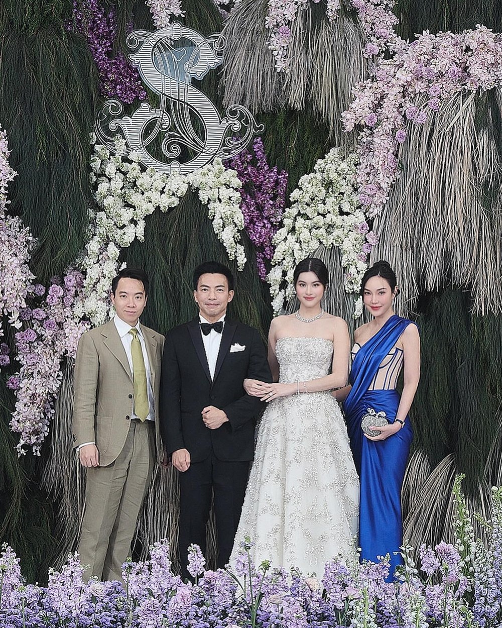 หมอสอง นพรัตน์ น้องออน สมฤทัย แต่งงานหวานชื่น ฉลองสมรสพระราชทาน