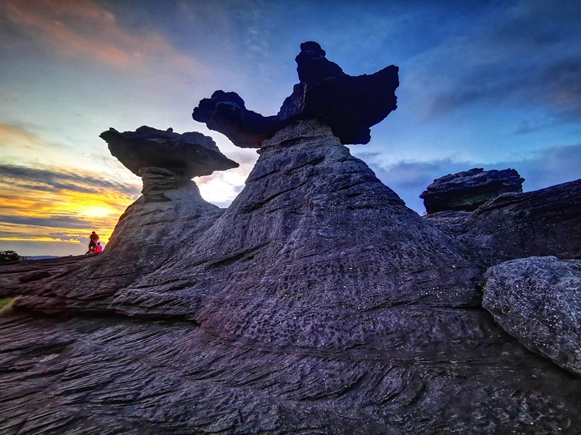 เสาเฉลียงคู่