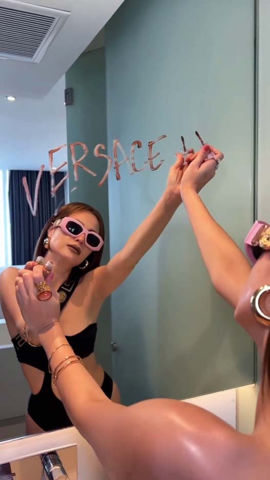 ขวัญ อุษามณี