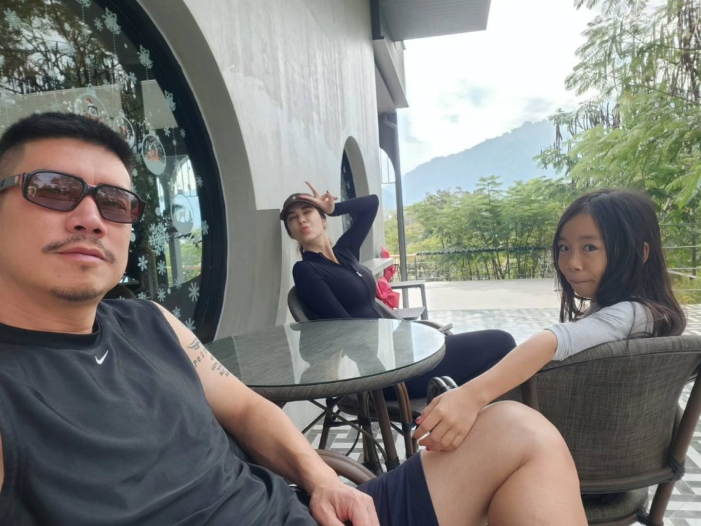 โบว์ เบญจวรรณ