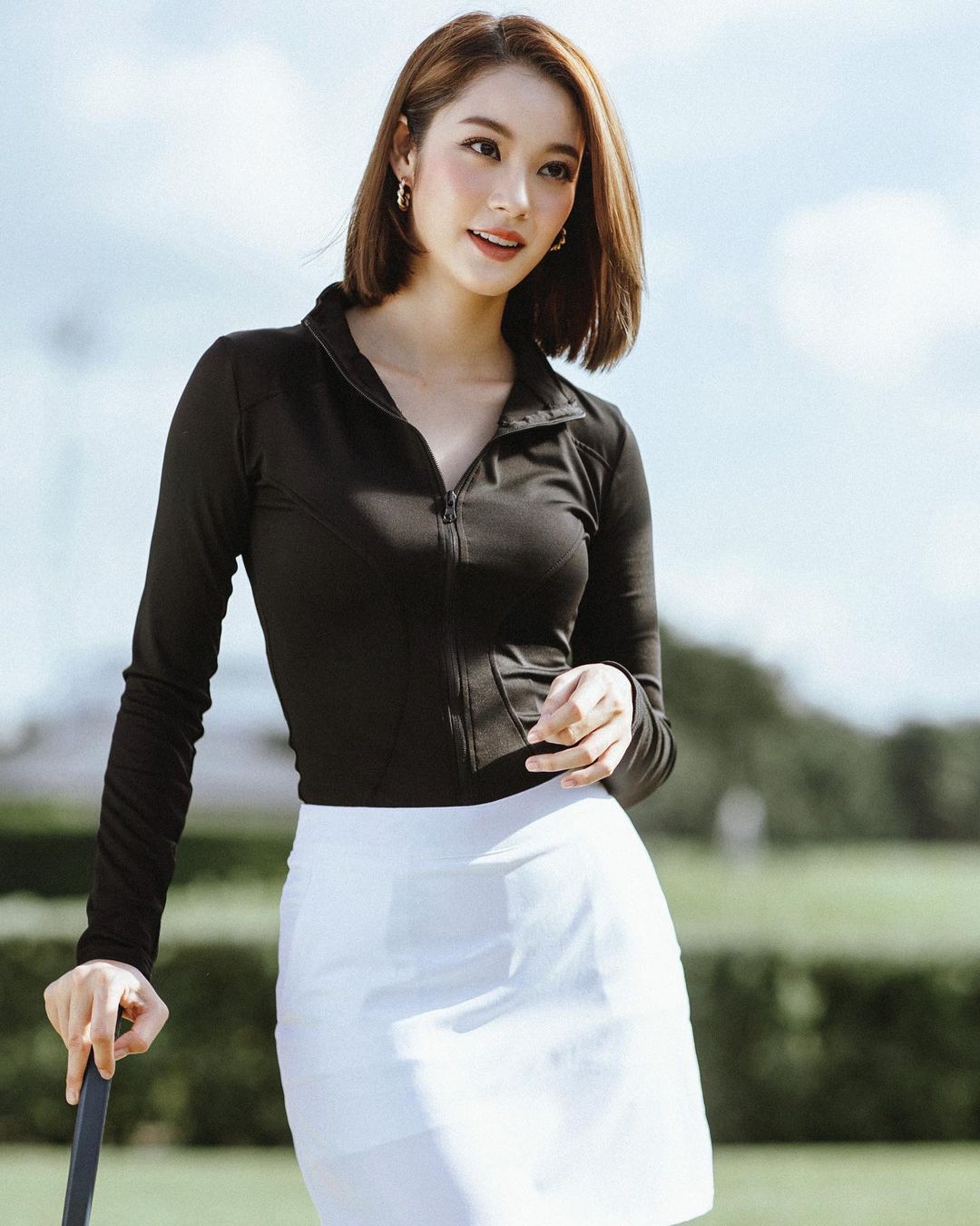 น้ำตาล ทิพนารี