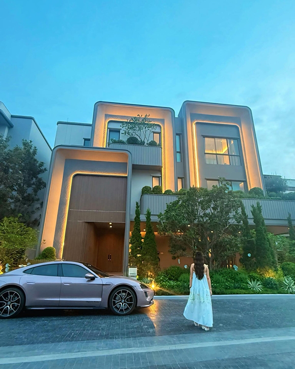 บ้านใหม่ เจนนี่-ยิว