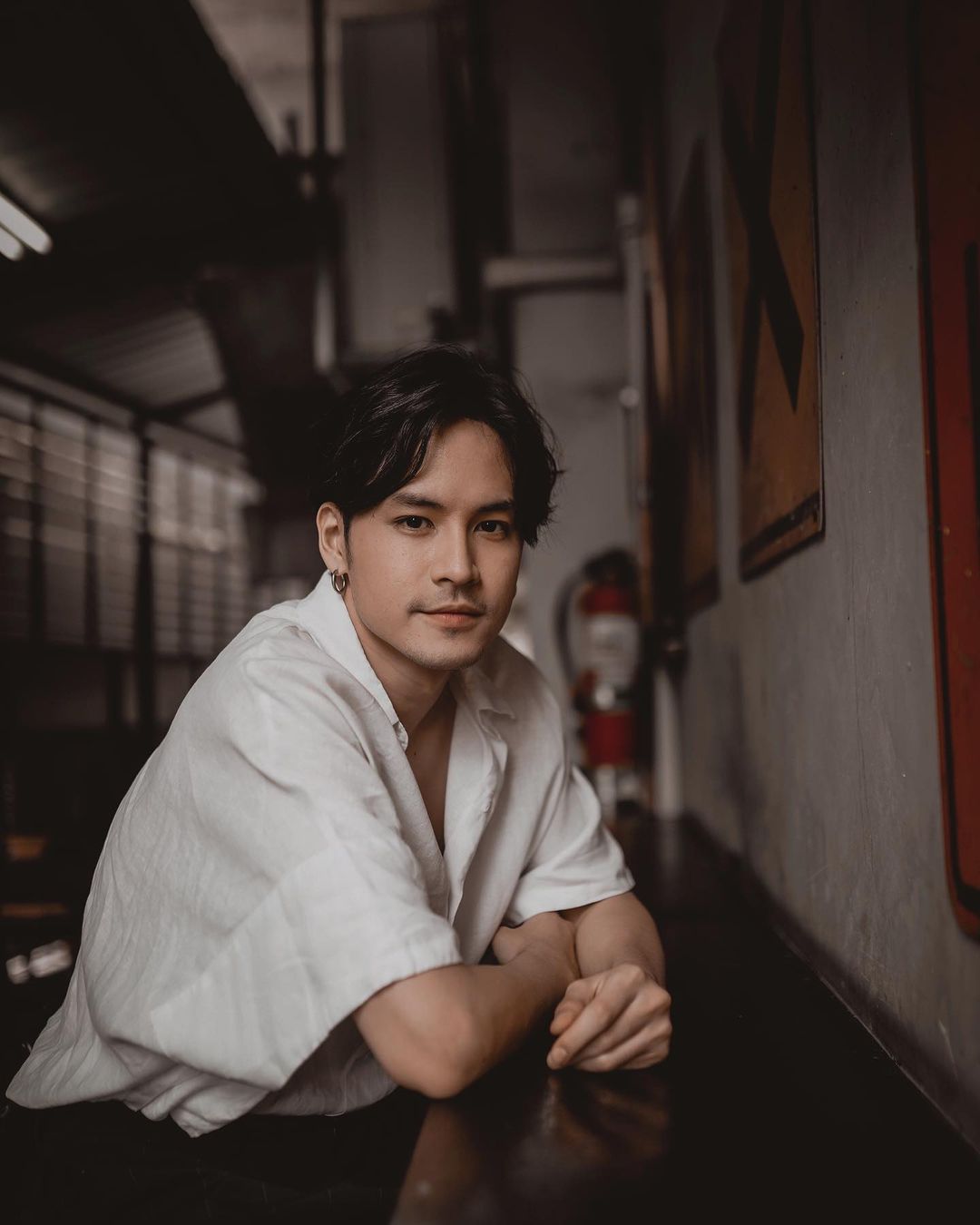  เก้า จิรายุ, วี วิโอเลต