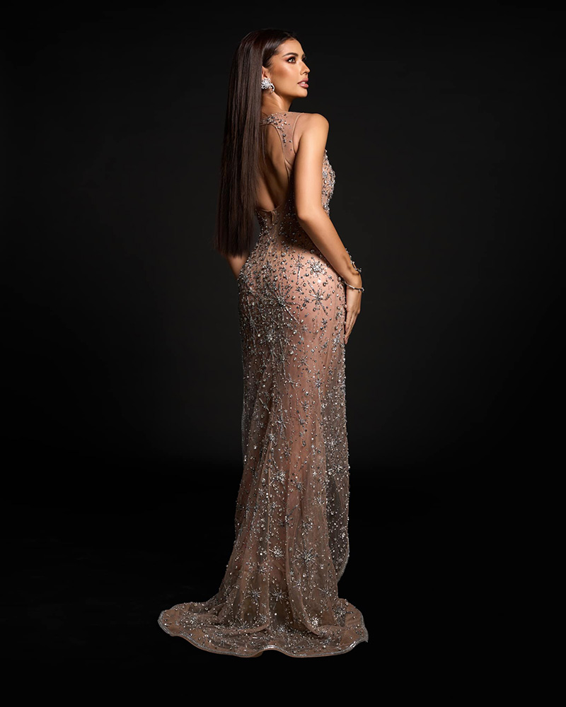 แอนโทเนีย โพซิ้ว 